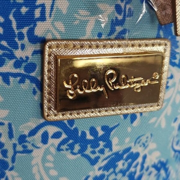 Lilly Pulitzer Insulated Round Beach Cooler Adjustable Strap - Picture 4 of 5